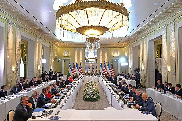 Kerekasztal vezető amerikai vállalatok, befektetési alapok és pénzügyi intézmények vezetőivel Uzbekistan's Press Service