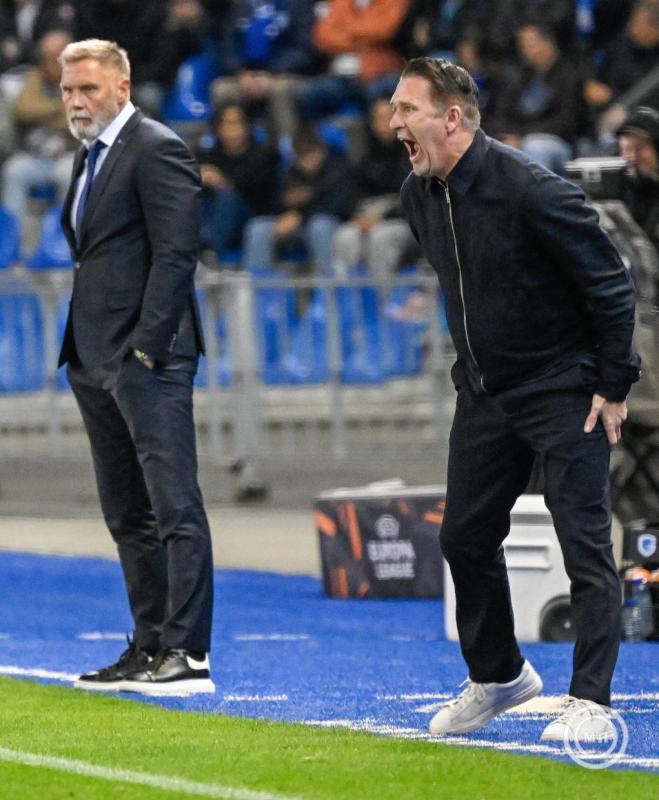 A győztes Ferencváros játékosai ünnepelnek, miután 1-0-ra nyertek a labdarúgó Európa-liga alapszakaszának második fordulójában játszott Genk - Ferencvárosi TC mérkőzésen a genki Cegeka Arénában 2025. október 2-án. MTI/Szigetváry Zsolt