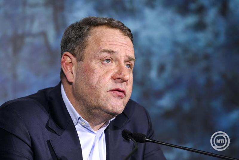 Guller Zoltán, a Magyar Turisztikai Ügynökség (MTÜ) elnöke a turizmus 2025. évi előzetes eredményeit értékelő sajtótájékoztatón Budapesten 2026. január 12-én. MTI/Purger Tamás